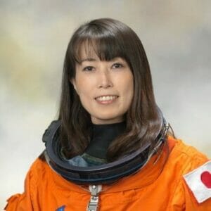 山崎直子と角野隼斗は親戚
